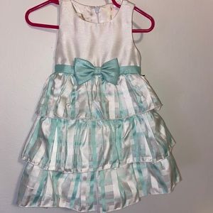 Little blue and whit baby girl dress.